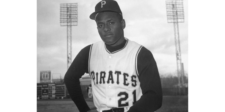 nats-dh-cruz,-other-clemente-award-winners-wear-'21'-on-caps-–-wdvm