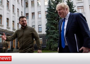 breaking-news:-boris-johnson-welcomed-to-kyiv-by-volodymyr-zelenskyy-–-youtube