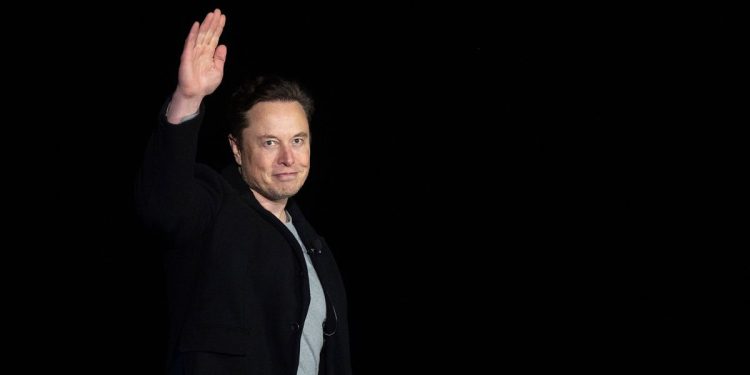 elon-musk-is-no-free-speech-messiah-–-vox