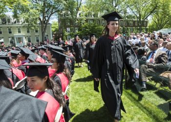 it's-time-to-fix-student-debt-crisis,-says-former-education-secretary-–-cnbc