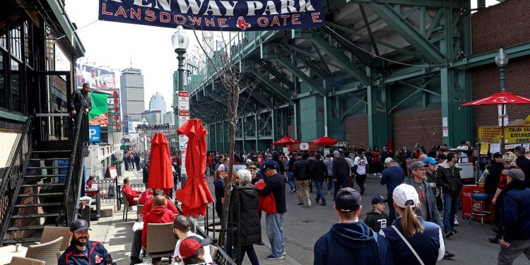 sox-ask-fans-to-be-in-seats-by-1:30-for-friday-ceremonies-–-mlb.com