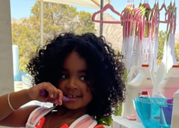 photos-from-kardashian-jenner-family-celebrates-easter-2022-–-e!-online