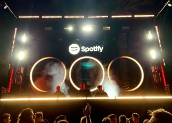 spotify-integrates-live-audio-shows-to-main-app-under-revamped-'spotify-live'-–-dancing-astronaut