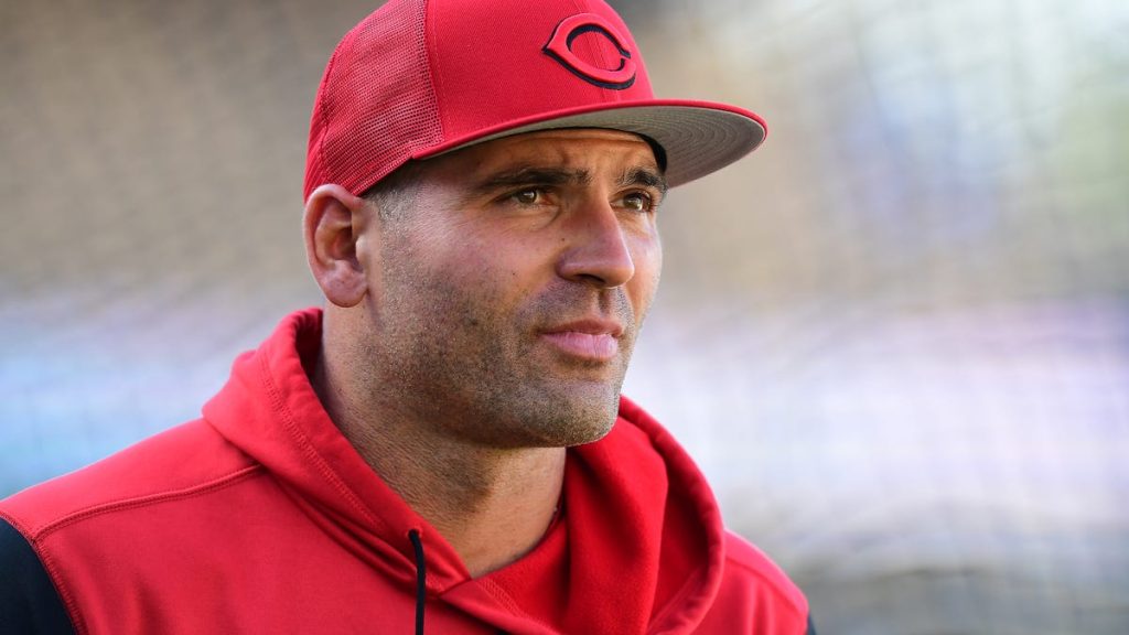 joey-votto-'hulks-out'-to-celebrate-100,000-instagram-followers-–-cincinnati-enquirer