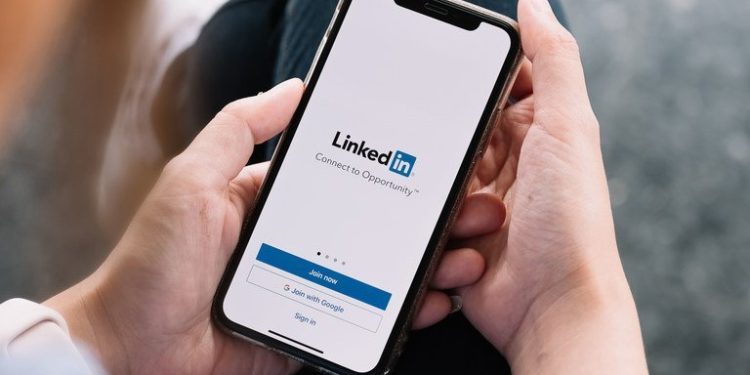 9th-circuit-rejects-linkedin's-claims-of-unlawful-data-scraping-|-law.com