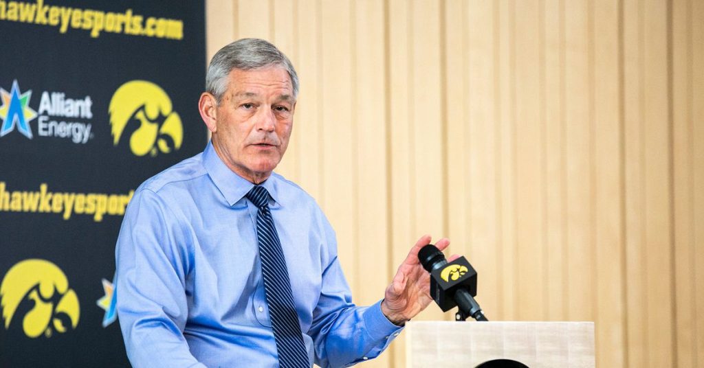 iowa-football:-hawkeyes-spring-into-2022-–-black-heart-gold-pants