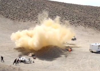 company-that-aims-to-race-spacex-to-mars-plays-with-fire-–-ars-technica-–-inferse.com