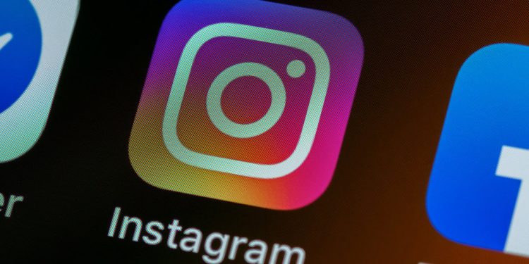 instagram-may-soon-let-you-pin-posts-to-the-top-of-your-profile-–-pocket-lint