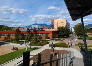 nau-plans-to-make-tuition-free-for-many-arizona-students-–-fronteras-desk