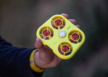 snapchat's-new-$250-drone-actually-says-a-lot-about-the-company's-brilliant-trend-predicting-abilities