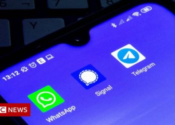 ministers'-whatsapp-and-personal-email-use-doesn't-break-law,-court-rules-–-bbc-news