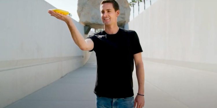 snap-is-the-next-apple,-its-selfie-drone-is-the-biggest-clue-–-quartz