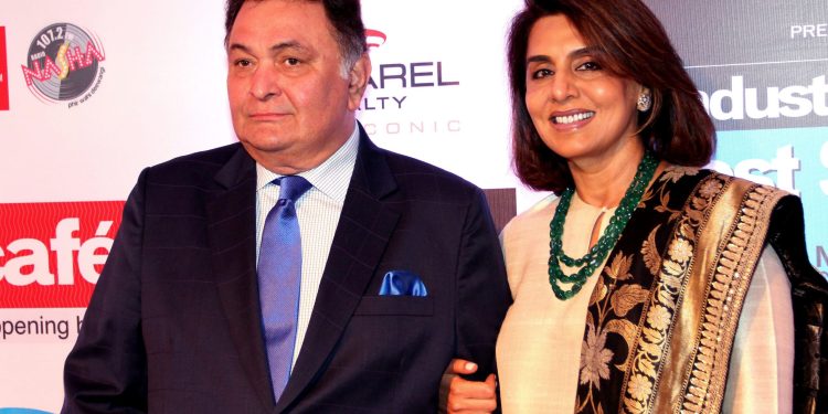 neetu-kapoor-remembers-rishi-kapoor-on-second-death-anniversary-–-easterneye