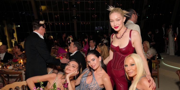 celebrity-instagram-pictures-from-the-2022-met-gala-–-popsugar
