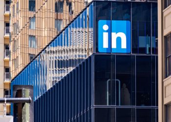 linkedin-agrees-to-pay-$1.8-million-to-women-over-discrimination-claims-–-the-new-york-times