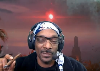 your-guide-to-smoking-weed-while-streaming-on-twitch-–-distractify