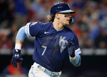 witt-jr-hits-1st-mlb-homer,-leads-keller,-royals-over-cards-–-spectrum-news