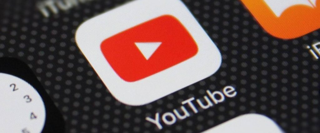 youtube's-live-redirect-is-now-twitch's-raid-feature-but-better;-or-so-they-say-|-geek-culture