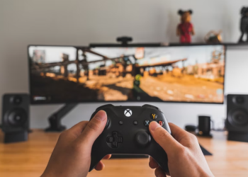 xbox-game-app-lets-you-share-contents-similar-to-snapchat-stories-|-tech-times