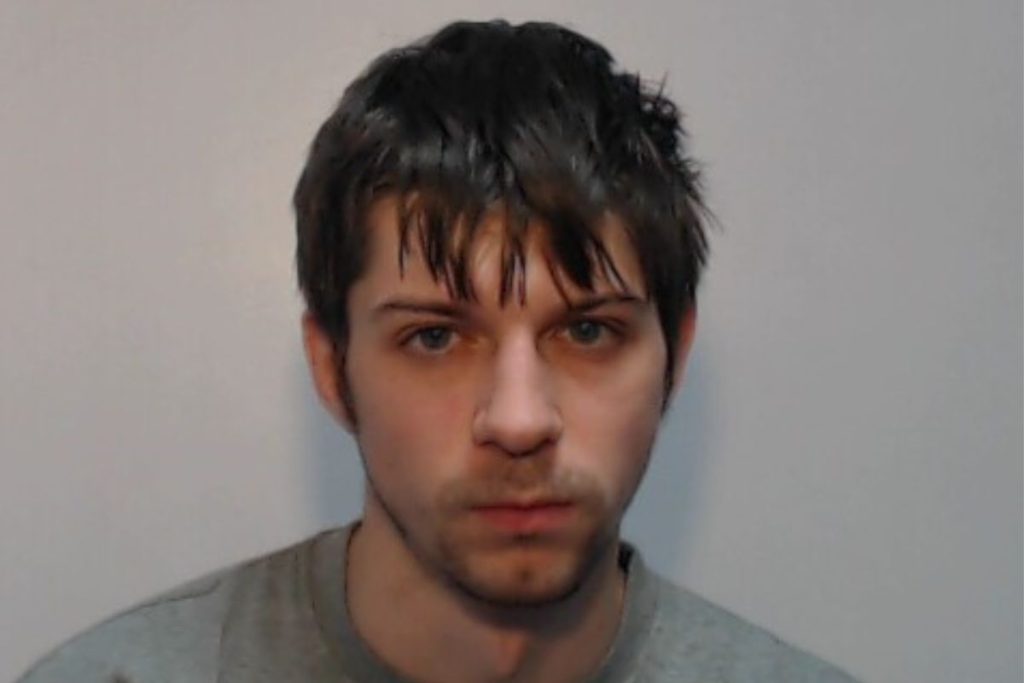 'predator'-groomed-girl-on-snapchat-then-blamed-her-for-sexual-activity-|-the-oldham-times