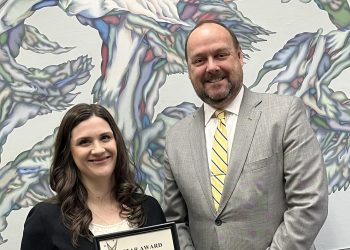 dean-of-students-office-manager-earns-may-star-award-–-uw-oshkosh