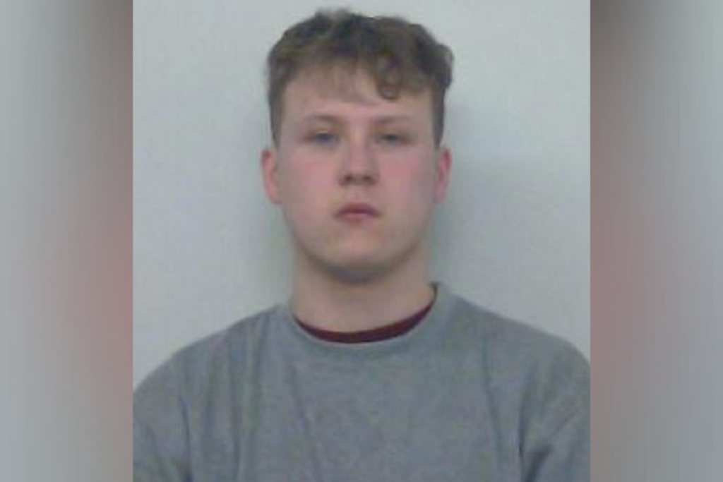jail-for-thame-scammer-who-tricked-teen-into-sending-nude-photos-|-oxford-mail