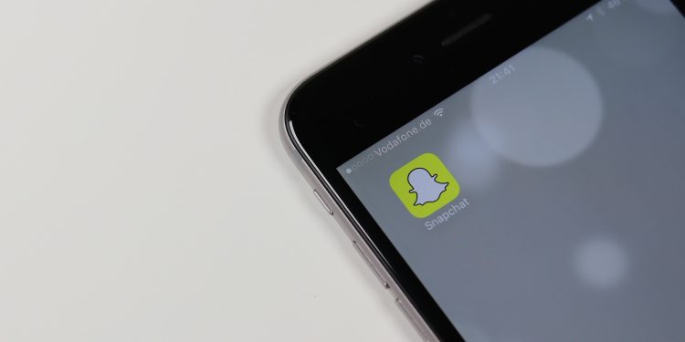 walkerburn:-man-made-threats-over-snapchat-after-bank-card-fall-out-|-peeblesshire-news