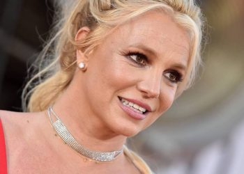 britney-spears-shares-sneak-peek-of-her-wedding-veil-on-instagram-–-nz-herald
