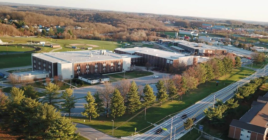 volleyball-coach,-substitute-teacher-from-westminster-high-school-charged-with-distributing-…
