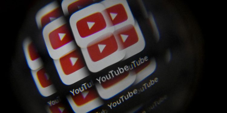 youtube-will-allow-gift-paid-subscriptions,-similar-to-twitch's-feature-|-tech-times