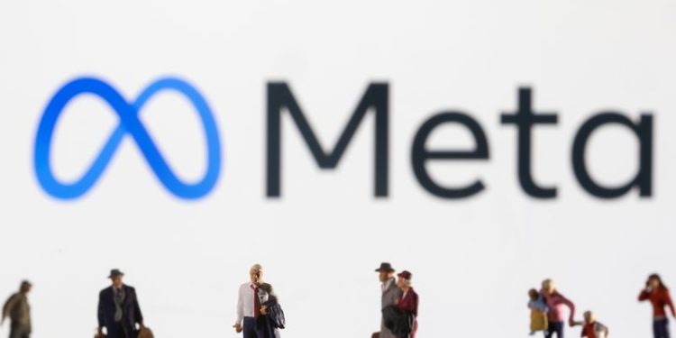 exclusive-facebook-owner-meta-tells-hardware-staffers-to-prepare-for-cutbacks-|-wtvb-|-1590-am