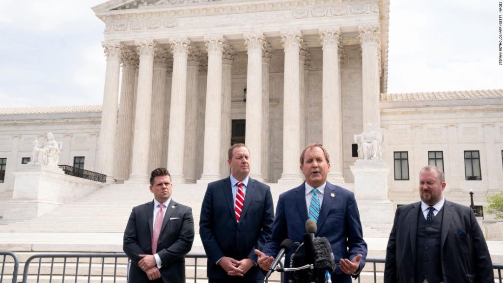 texas-has-declared-open-season-on-facebook,-twitter-and-youtube-with-censorship-law-–-cnn