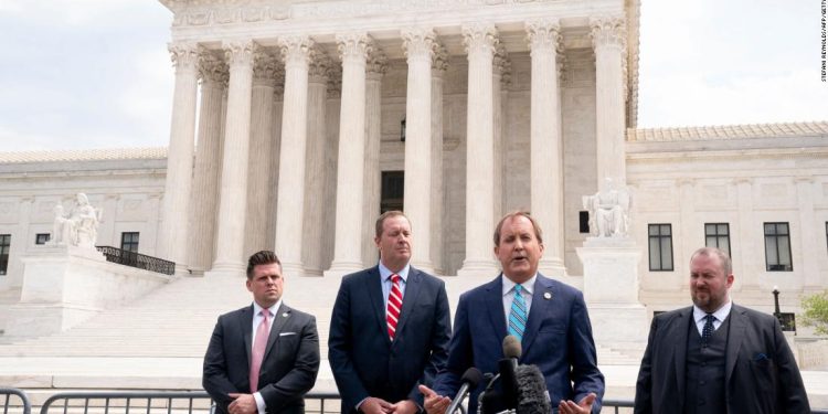 texas-has-declared-open-season-on-facebook,-twitter-and-youtube-with-censorship-law-–-cnn