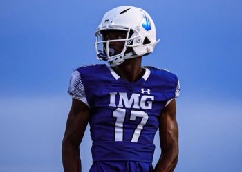 five-star-receiver-visits-knoxville,-takes-in-tennessee-baseball-game-|-rocky-top-insider