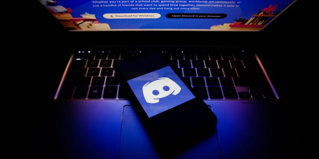 what-is-twitch?-buffalo-shooting-video-brings-amazon's-gameplay-streaming-platform-under-…