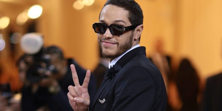pete-davidson-is-finally-leaving-saturday-night-live-–-the-av-club