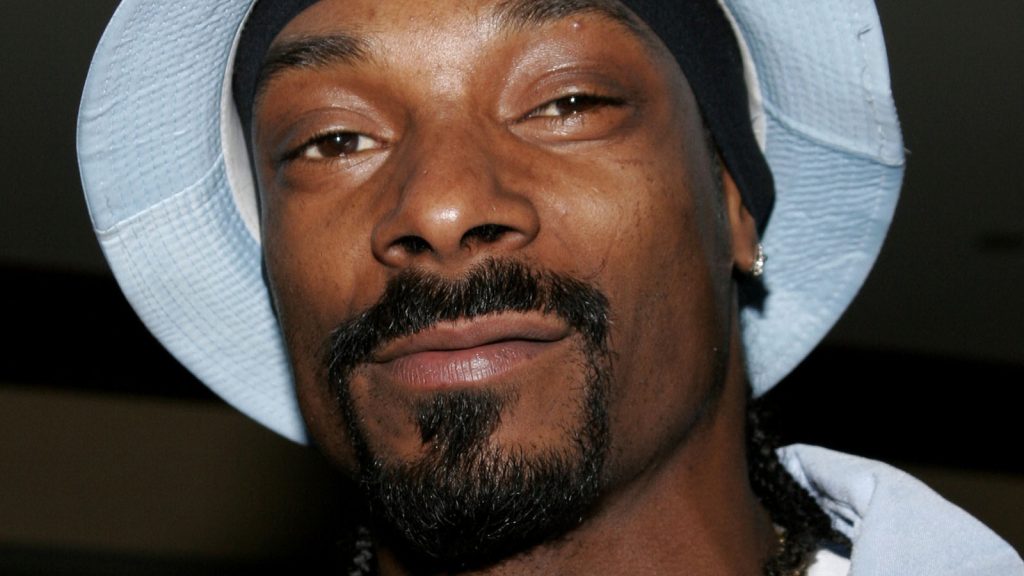 rapper-snoop-dogg-calls-out-instagram:-'they-apart-of-amerikka'