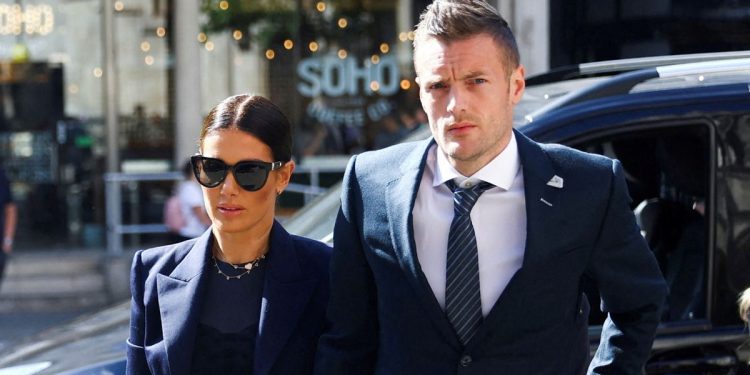 jamie-vardy's-whatsapp-pic-spotted-in-rebekah-texts-branded-'damaging'-for-the-simpsons