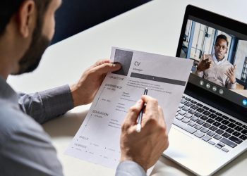 recruiter's-linkedin-post-about-job-interview-attire-sparks-heated-debate-–-newsweek