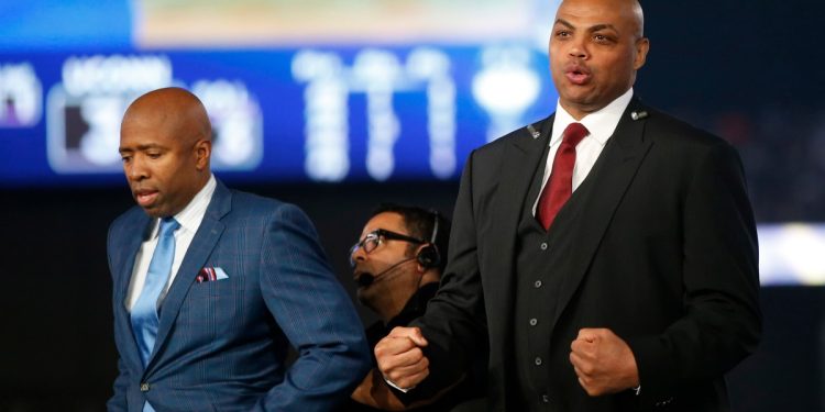 look:-jerry-rice-hits-charles-barkley-where-it-hurts-with-instagram-photo-–-sports-illustrated