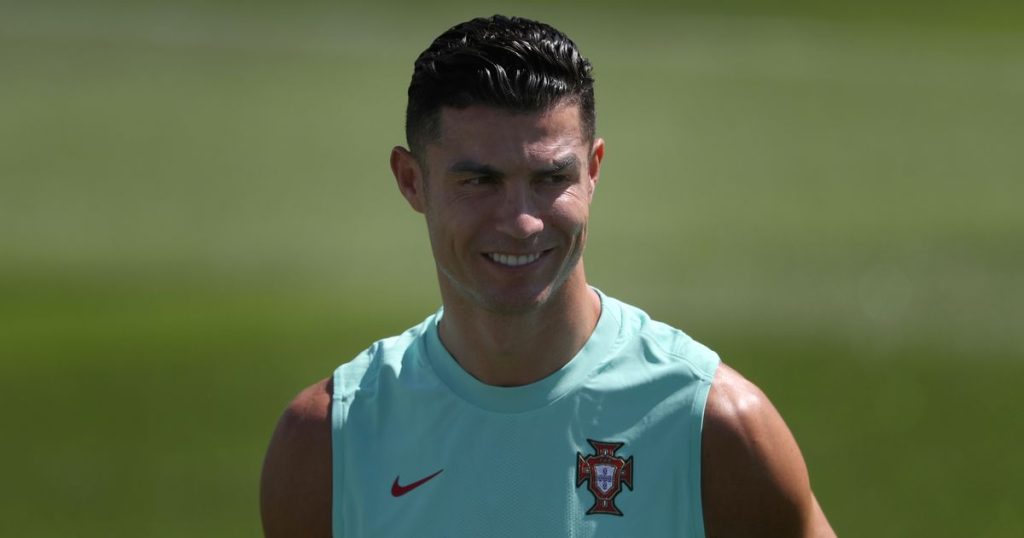 'tell-us-the-truth'-–-club-delivers-witty-comments-on-cristiano-ronaldo-instagram-post