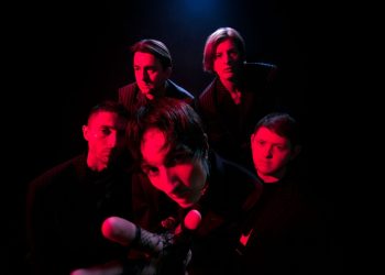 oli-sykes-unveils-new-bring-me-the-horizon-track-“strangers”-during-dj-set-at-malta-…