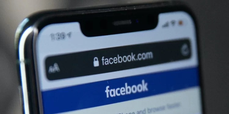 facebook's-dark-mode-interface-disappears-for-ios-users-|-technology-news