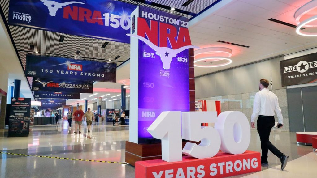fbi-data-on-deaths-by-'hands,-fists,-feet'-versus-rifles-–-austin-american-statesman