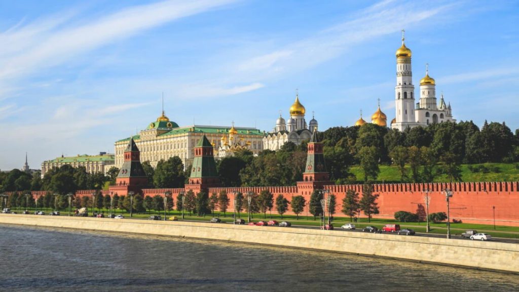 russia-targets-apple,-airbnb,-google,-likeme,-pinterest,-twitch,-ups-|-pcmag
