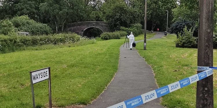 police-continue-to-question-teen-after-15-year-old-is-stabbed-to-death-in-wolverhampton