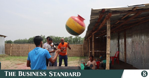 bangladesh's-king-of-youtube-is-not-who-you-think-it-is-–-the-business-standard