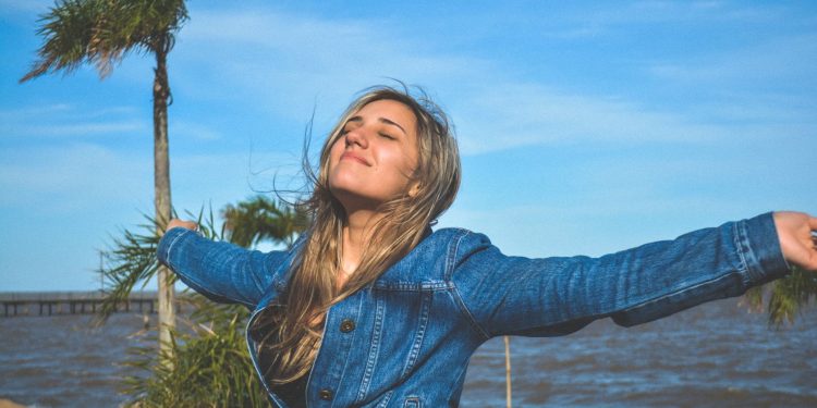 live-a-life-of-health-and-wellness-with-these-7-youtube-channels-–-makeuseof