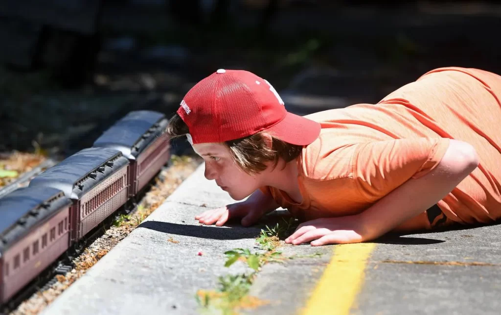 keeping-tracks-at-burlington-model-railway-club-|-thespec.com