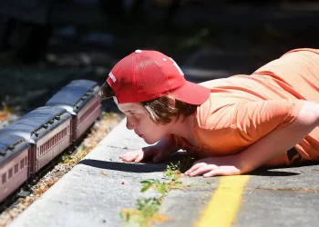 keeping-tracks-at-burlington-model-railway-club-|-thespec.com